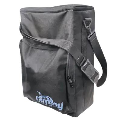 Estuche Negro de Tela Sintética con Correa para COM-3010.