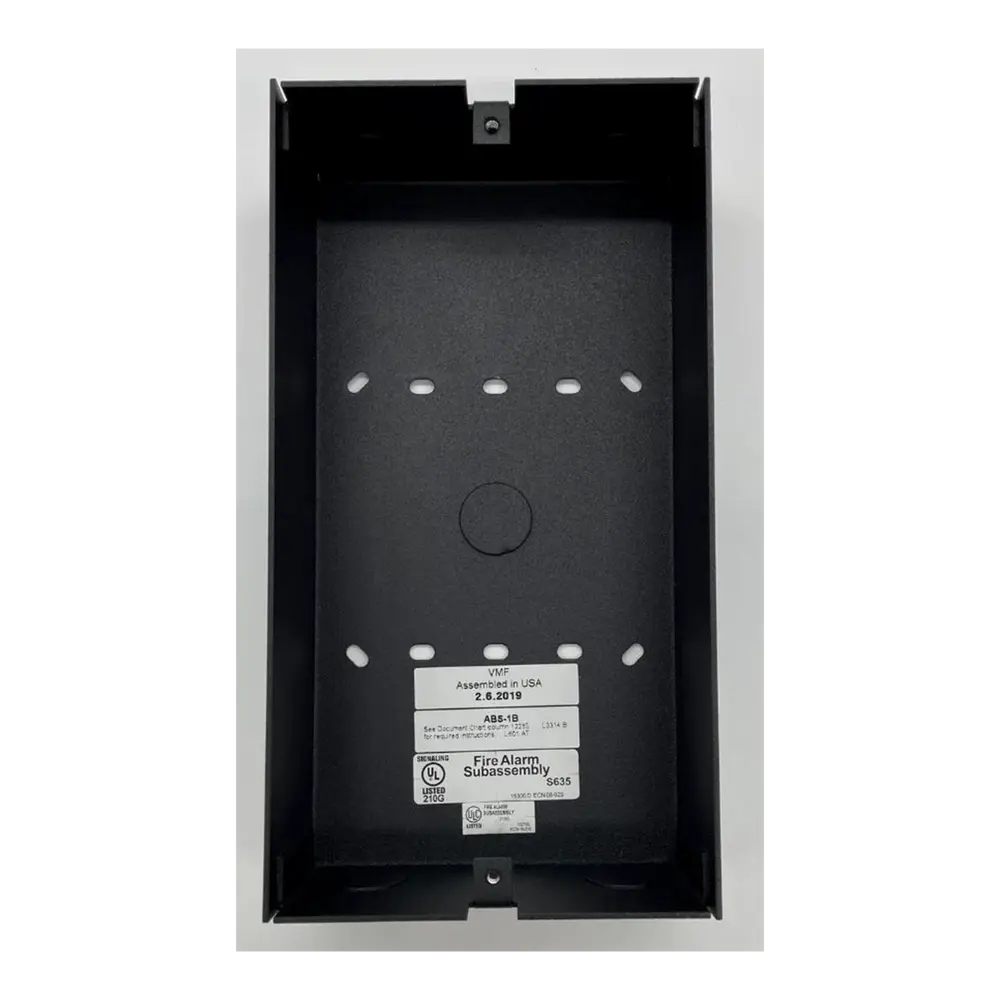Caja de Montaje en Superficie / Para Módulo Anunciador / Entradas 1/2 Pulgada / 21.6 cm (8.5 in) Alto