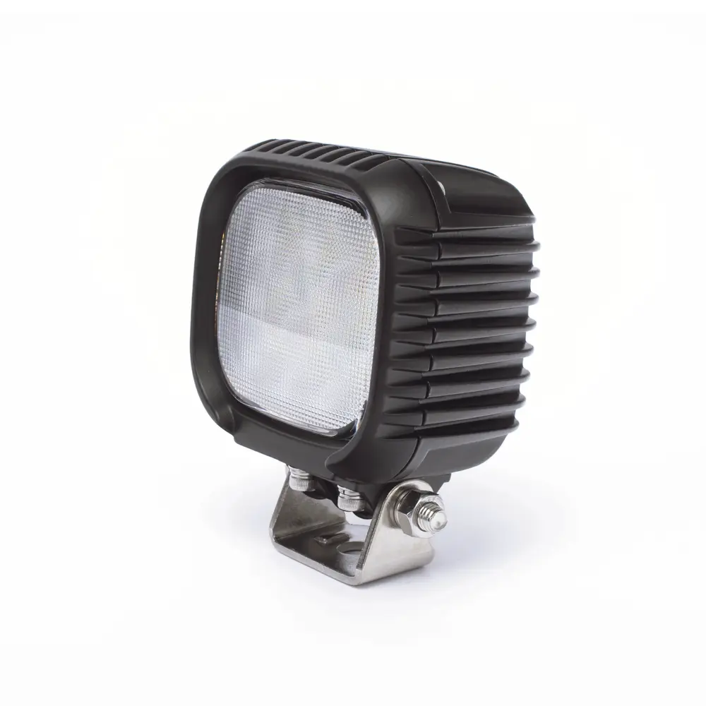 Luz de Trabajo LED / 7 W / 2875 Lúmenes / 12-24 VCD / IP67 / 80,000 h / 2.9" x 4.9" - Imagen 3