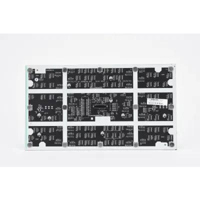Módulo LED COB Flip-Chip / Pixel Pitch 1.5 mm / Brillo 600 nits / Frecuencia 3840 Hz / Mantenimiento Frontal / Uso Interior - Imagen 3