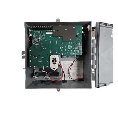 Energizador Perimetral / 10,000 Volts / 10,000 m (32,808 ft) Lineales / Alimentación AC 127-220V o Solar / Control Remoto RF 433 MHz / Respaldo Batería 5 Días - Imagen 2