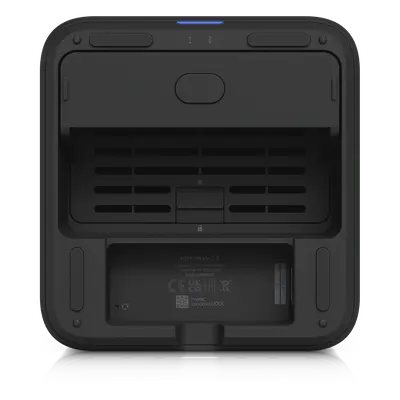 Servidor NAS Compacto / 2 Bahías 3.5" SATA / Puerto 2.5 GbE / PoE++ 60 W / Pantalla LCD 1.47" / USB-C 5 Gbps - Imagen 4